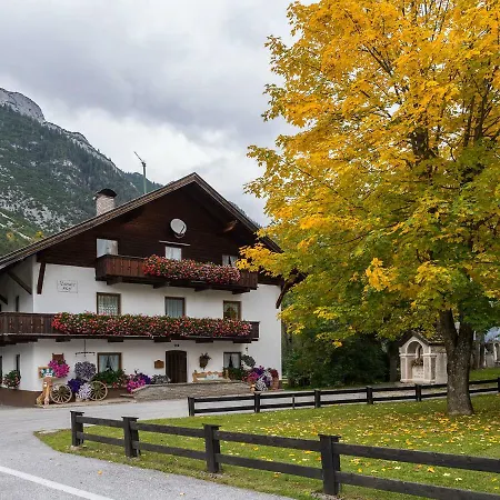 Xanderhof-3